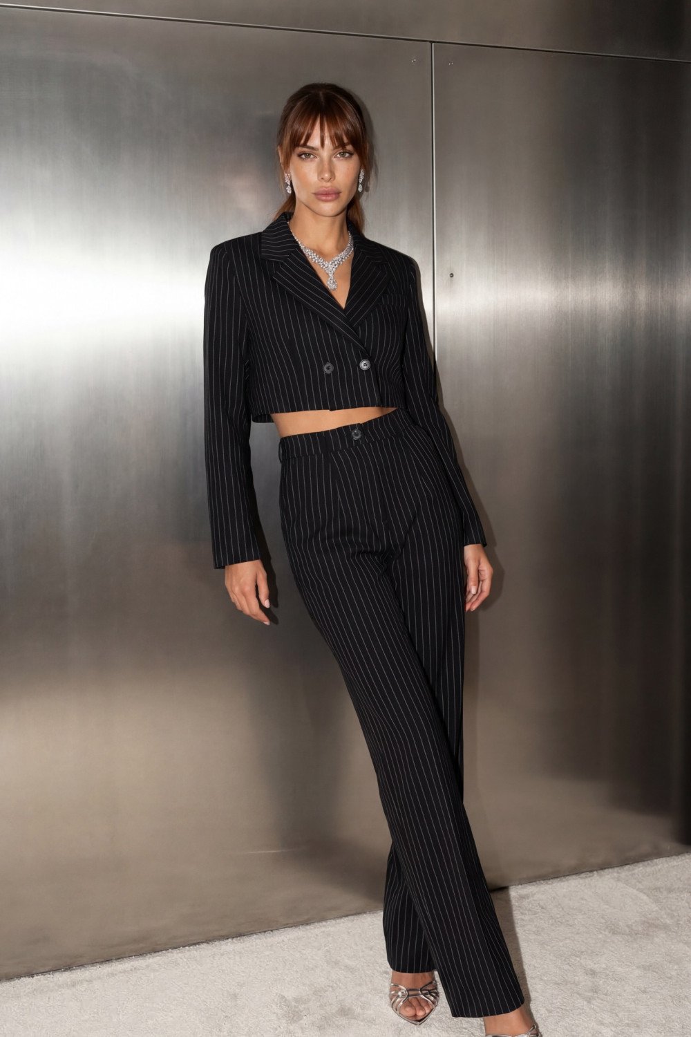 CONJUNTO TATI BLAZER E PANTALONA ALFAIATARIA WILDNESSE RISCA DE GIZ - PRETO