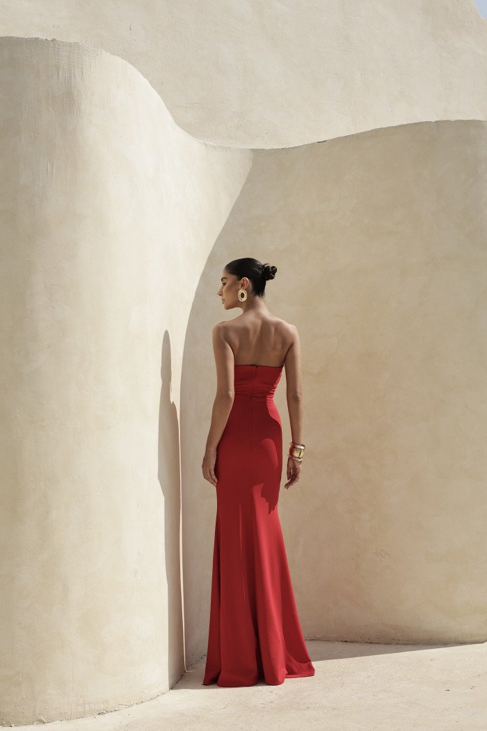 VESTIDO LONGO BARBATANA T.Q.C. TORCIDO - VERMELHO