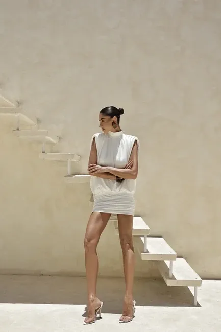 VESTIDO CURTO OMBREIRA CAMILLA - BRANCO