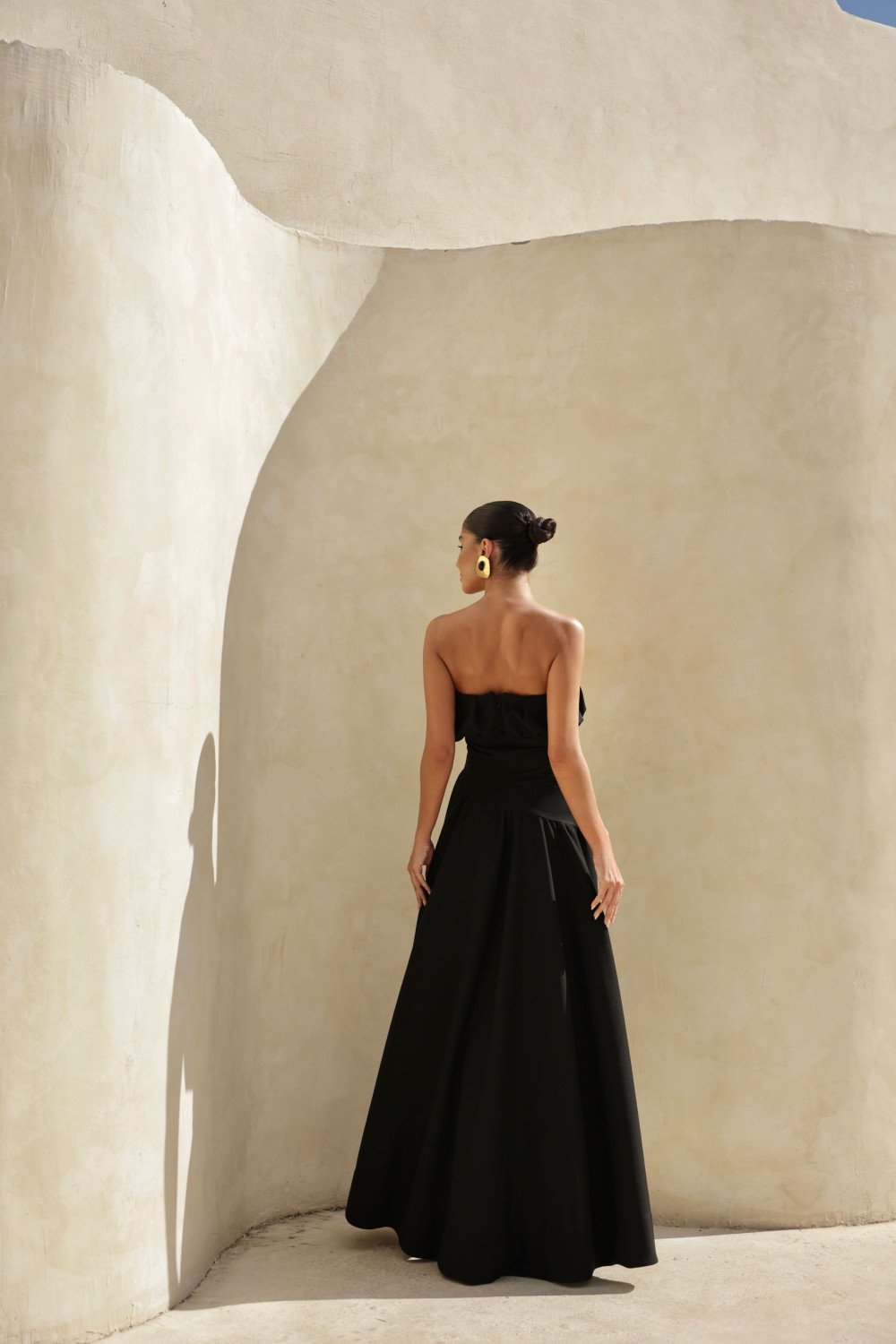 VESTIDO MIDI HELENA SAIA ASSIMÉTRICA - PRETO