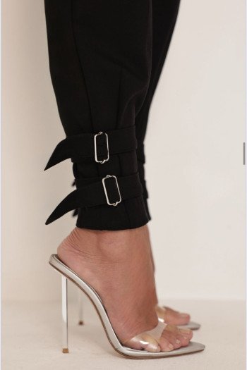 CONJUNTO MÔNICA BLUSA E CALÇA MONTARIA - PRETO