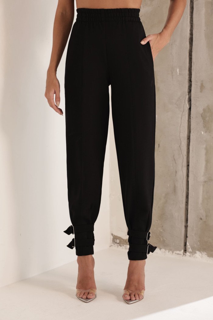 CONJUNTO MÔNICA BLUSA E CALÇA MONTARIA - PRETO
