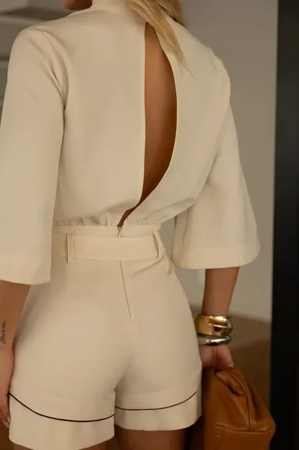 MACAQUINHO ALFAIATARIA COM CINTO ELOÁ - AREIA