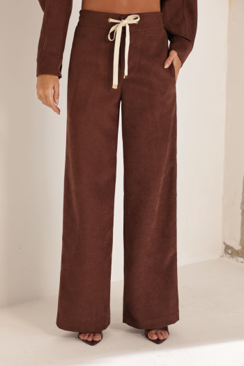 CONJUNTO TÓQUIO CASACO E CALÇA AVELUDADO - MARROM