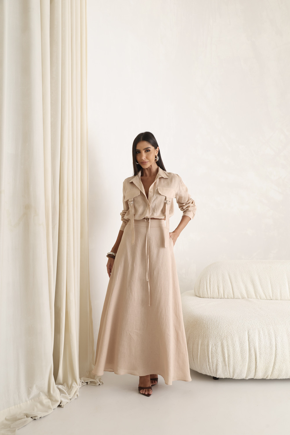 CONJUNTO GABY CAMISA E SAIA 100% LINHO - NUDE