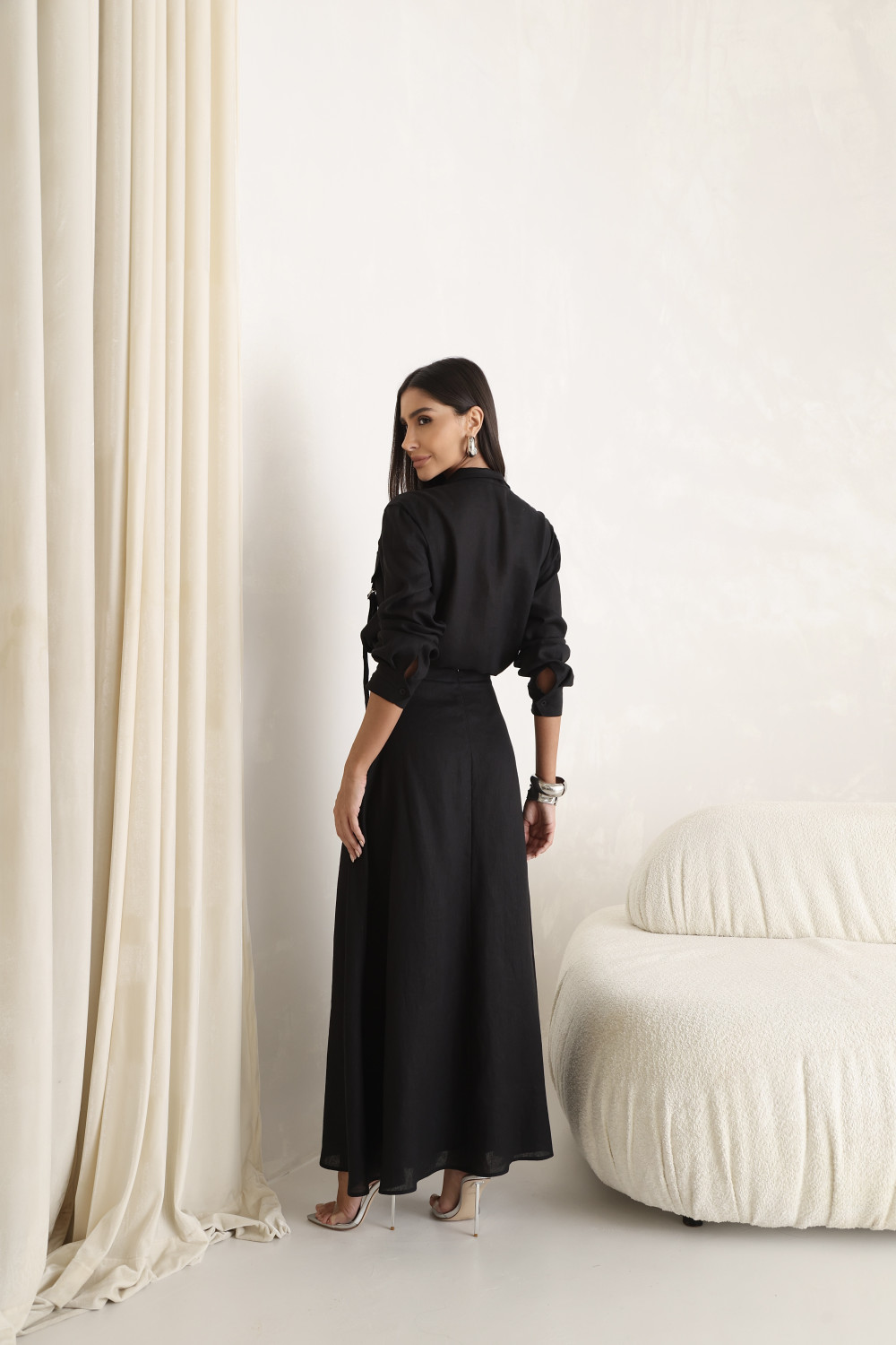 CONJUNTO GABY CAMISA E SAIA 100% LINHO - PRETO