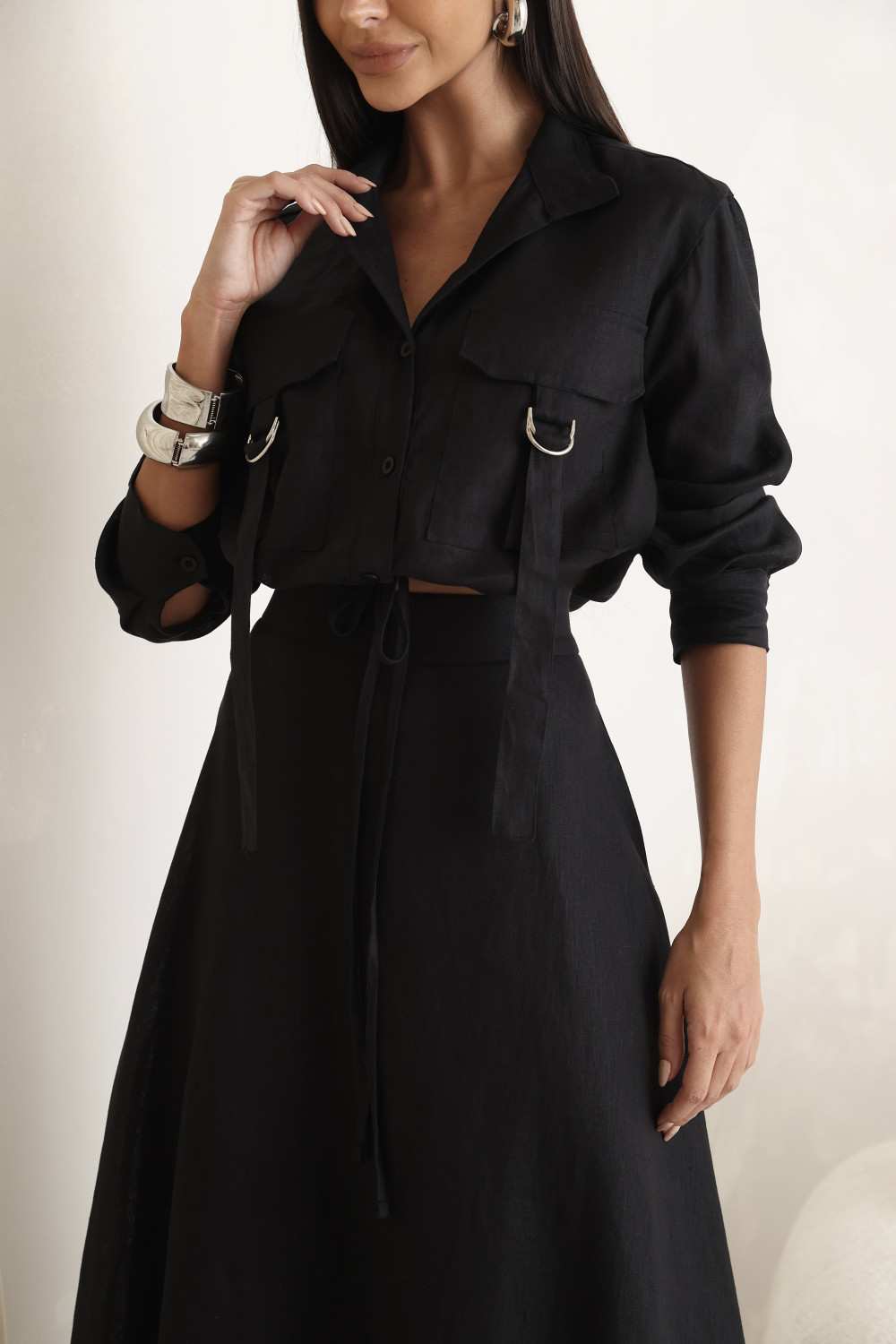 CONJUNTO GABY CAMISA E SAIA 100% LINHO - PRETO