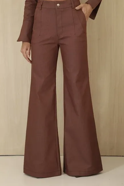 CONJUNTO CASAQUETO E CALÇA SARJA ALAFAITARIA - MARROM [PRÉ-VENDA]