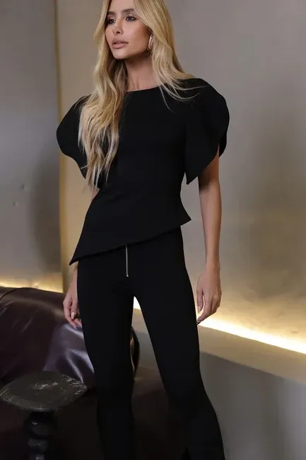 BLUSA JUJU MANGA CURTA - PRETO