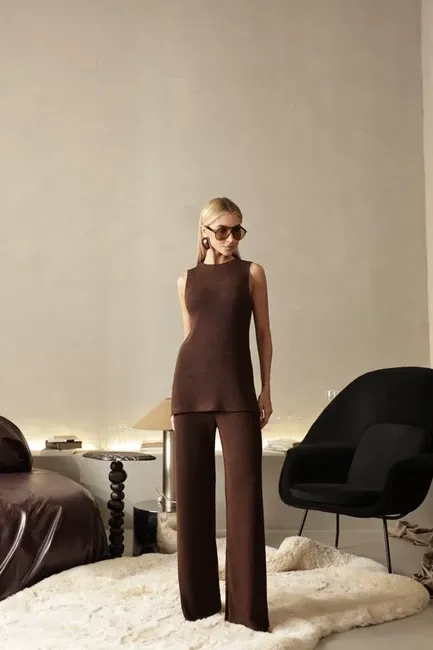 CONJUNTO MILÃO TRICÔ BLUSA ALONGADA - CAFÉ