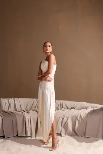 VESTIDO LONGO ASSIMÉTRICO BRUNA - CHAMPANGNE