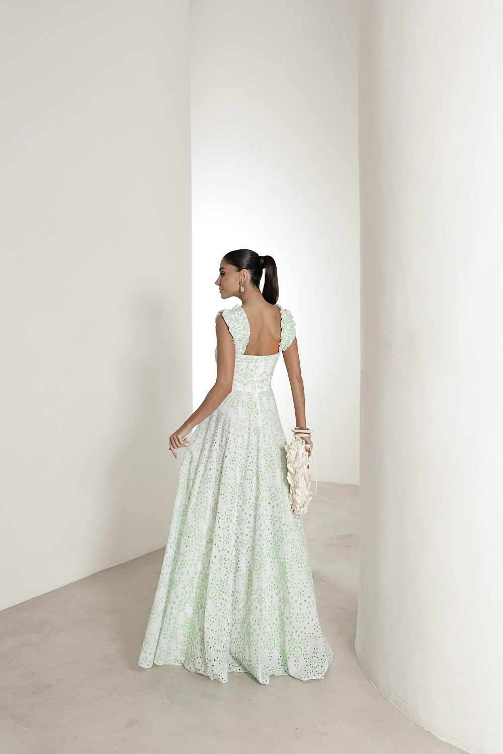 VESTIDO LONGO EM LAISE CURAÇAO COM BABADOS - VERDE LIMÃO