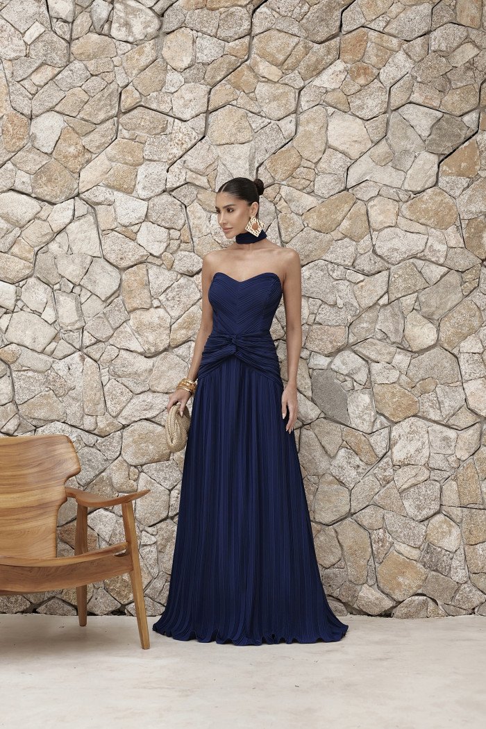 VESTIDO LONGO COM CHOKER SAIA PLISSADA SUZANA - AZUL MARINHO