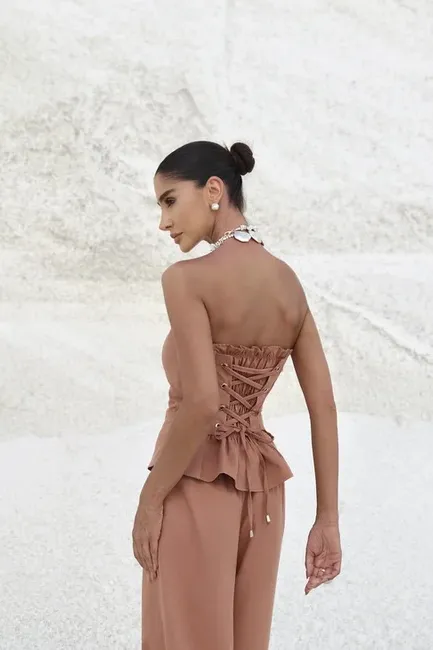 CONJUNTO BLUSA CORSET E CALÇA BALLON - CAMEL