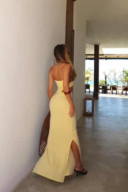 VESTIDO LONGO T.Q.C RECORTE LATERAL E ARGOLA - CAMOMILA