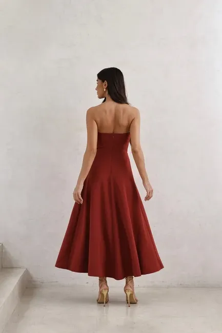 VESTIDO LONGUETE BUSTO BORBOLETA - TERRACOTA