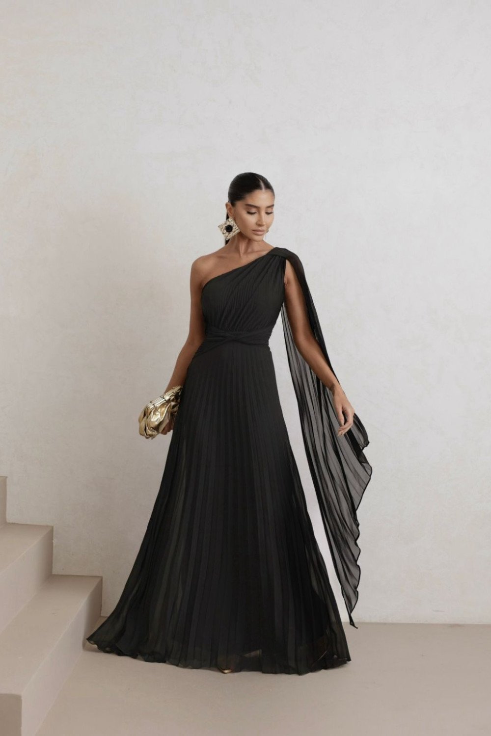 VESTIDO DE FESTA SIMONE COM CALDA - PRETO