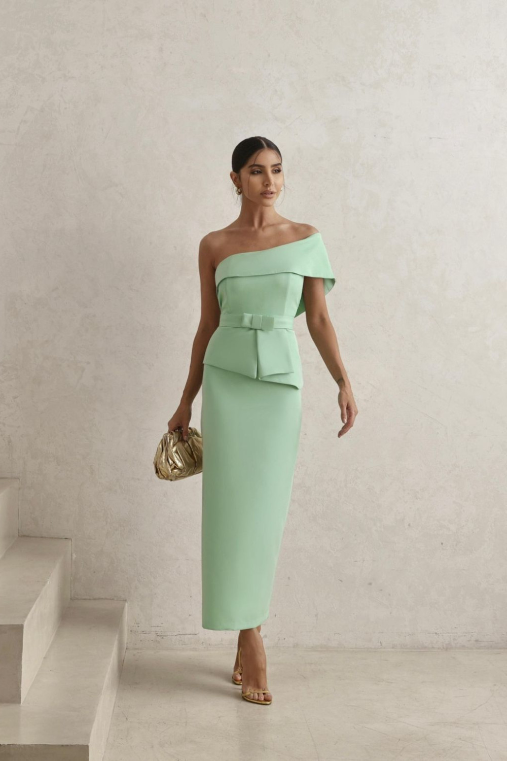 VESTIDO ESPANHA LONGUETE UM OMBRO COM CINTO - VERDE MENTA