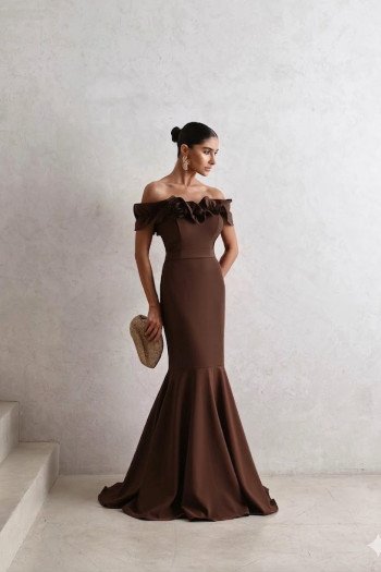 VESTIDO DE FESTA FRANÇA OMBRO A OMBRO - MARROM
