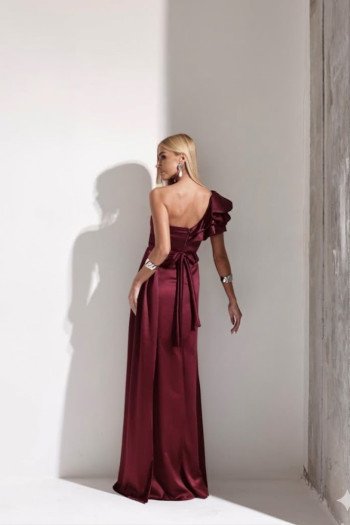 VESTIDO DE FESTA LUCY CREPE ACETINADO UM OMBRO - MARSALA