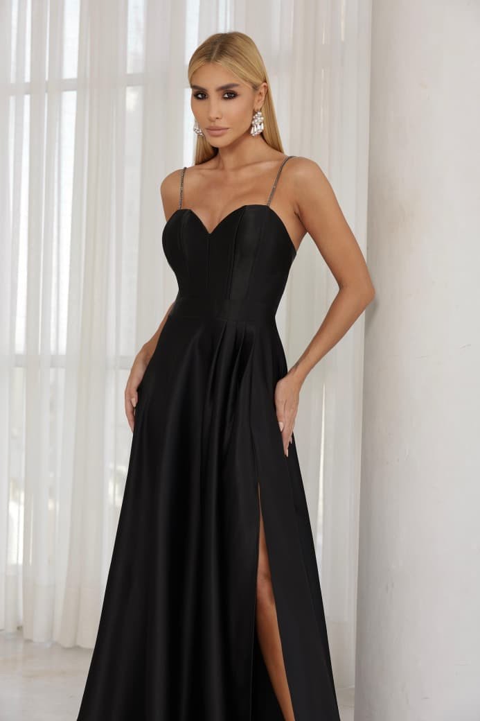 VESTIDO DE FESTA NORUEGA CREPE ACETINADO - PRETO