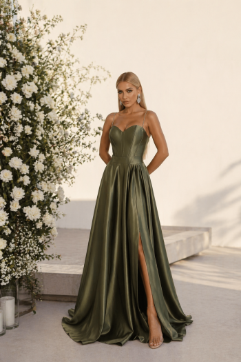 VESTIDO DE FESTA NORUEGA CREPE ACETINADO - VERDE OLIVA