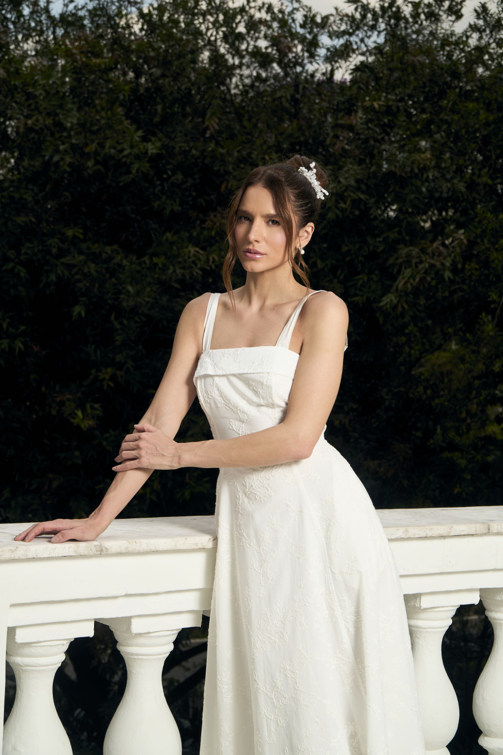 VESTIDO LOREN BORDADO ALÇA E BOLSOS - OFF WHITE