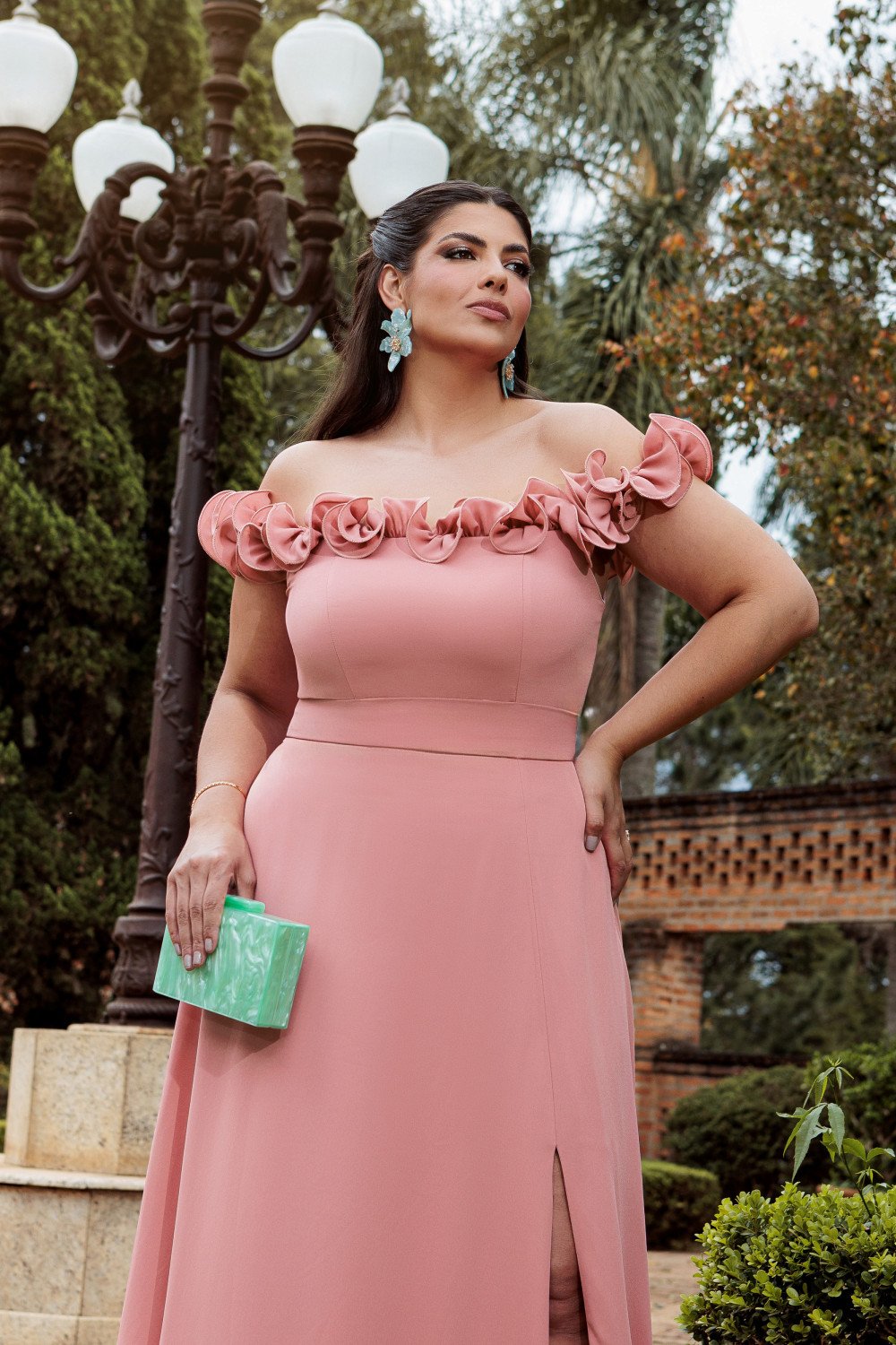VESTIDO DE FESTA PÂMELA PLUS SIZE DETALHE FLOR - ROSÉ