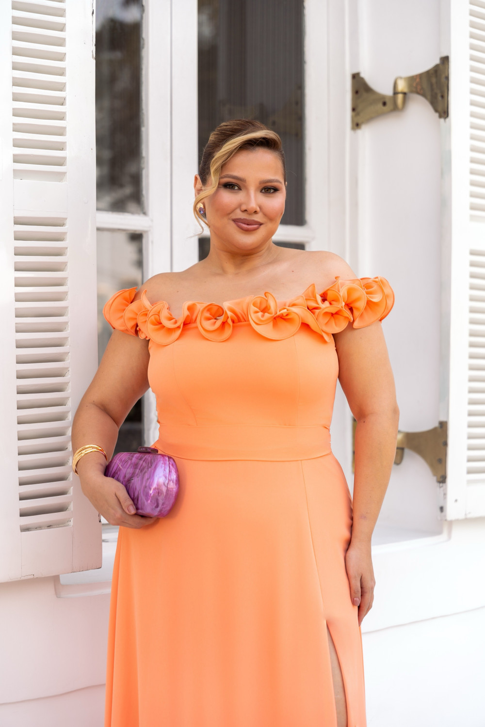 VESTIDO DE FESTA PÂMELA PLUS SIZE DETALHE FLOR - LARANJA