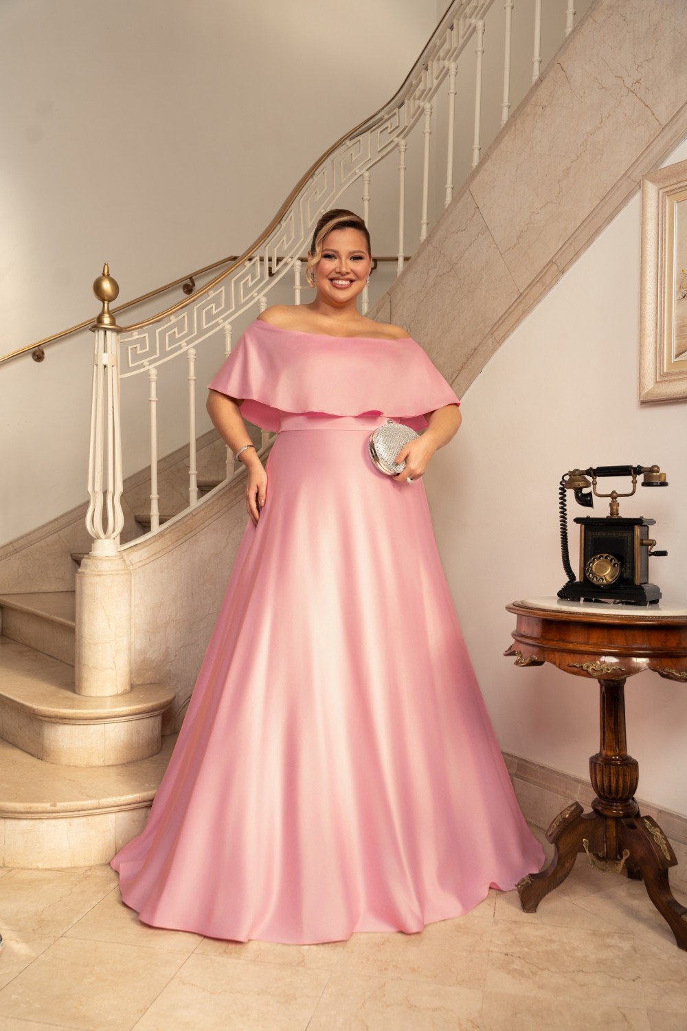 VESTIDO DE FESTA PAULA CREPE ACETINADO PLUS SIZE - ROSÉ