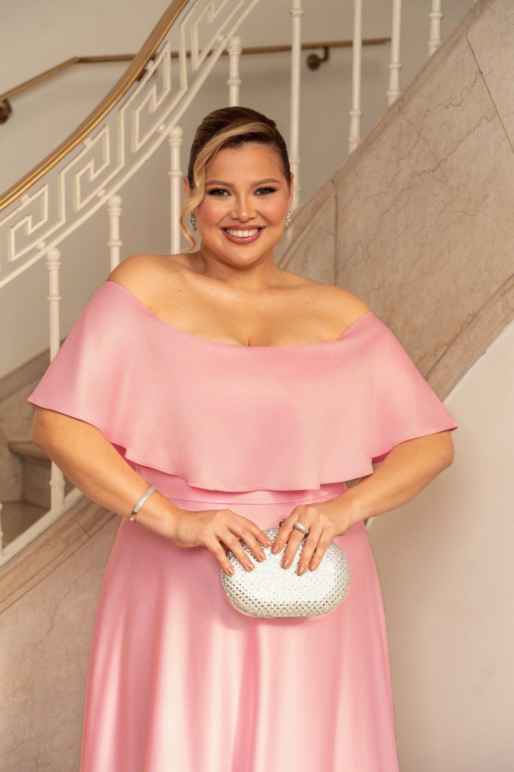 VESTIDO DE FESTA PAULA CREPE ACETINADO PLUS SIZE - ROSÉ