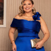 VESTIDO ÁGATA OMBRO A OMBRO DETALHE FLOR PLUS SIZE - AZUL ROYAL