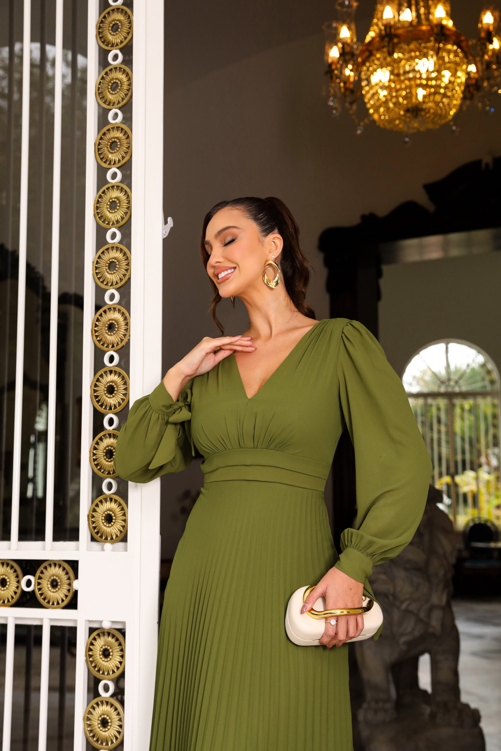 VESTIDO DE FESTA GIOVANA CREPE MUSSELINE DETALHE PLISSADO - VERDE OLIVA