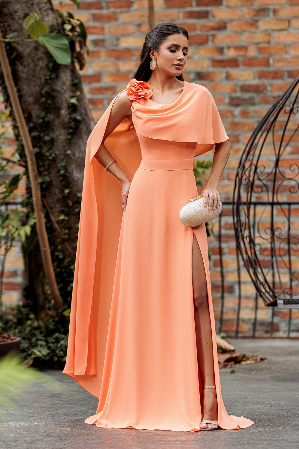 VESTIDO DE FESTA LONGO GARDEN DETALHE CAPA - LARANJA