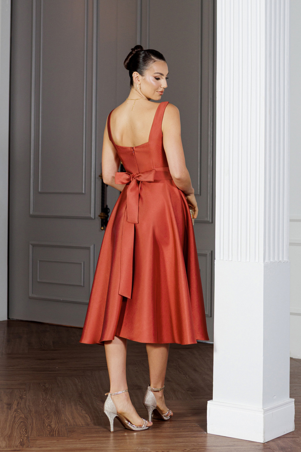 VESTIDO MIDI SINGAPURA ZIBELINE FAIXA AMARRAÇÃO - TERRACOTA ESCURO