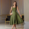 VESTIDO MIDI SINGAPURA ZIBELINE FAIXA AMARRAÇÃO - VERDE OLIVA