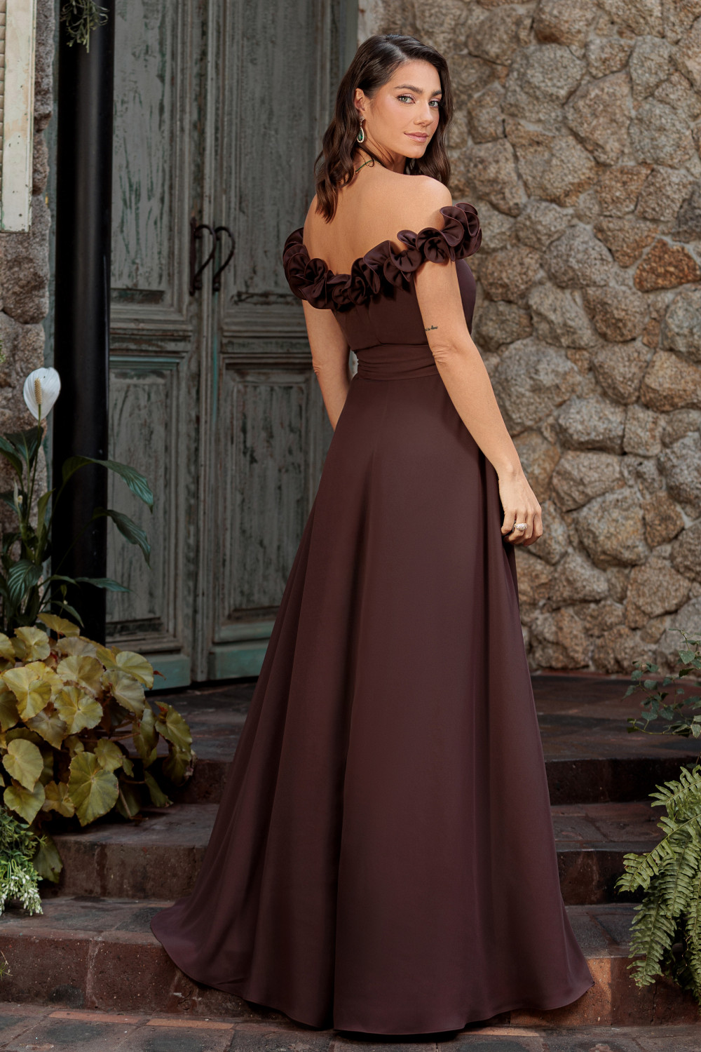 VESTIDO DE FESTA TAMIRES LONGO FLOWERS - MARROM