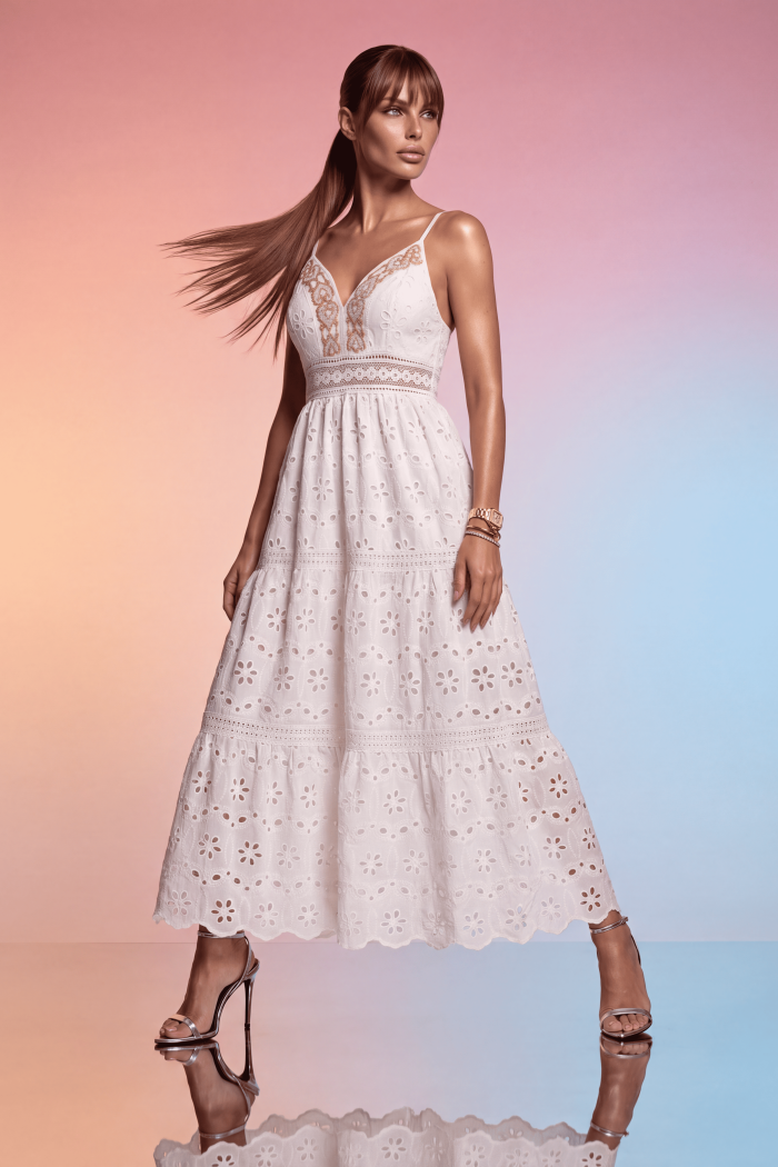 VESTIDO MÍDI LAISE BORDADO DECOTE BRILHO CAPRI - BRANCO