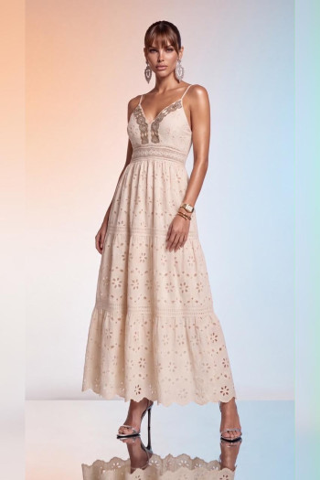 VESTIDO MÍDI LAISE BORDADO DECOTE BRILHO CAPRI - CREME