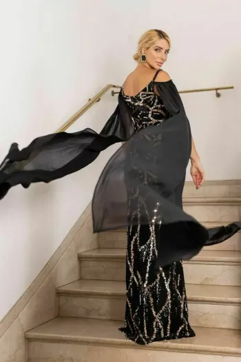 VESTIDO DE FESTA LANA PAETÊ COM CAPA - PRETO