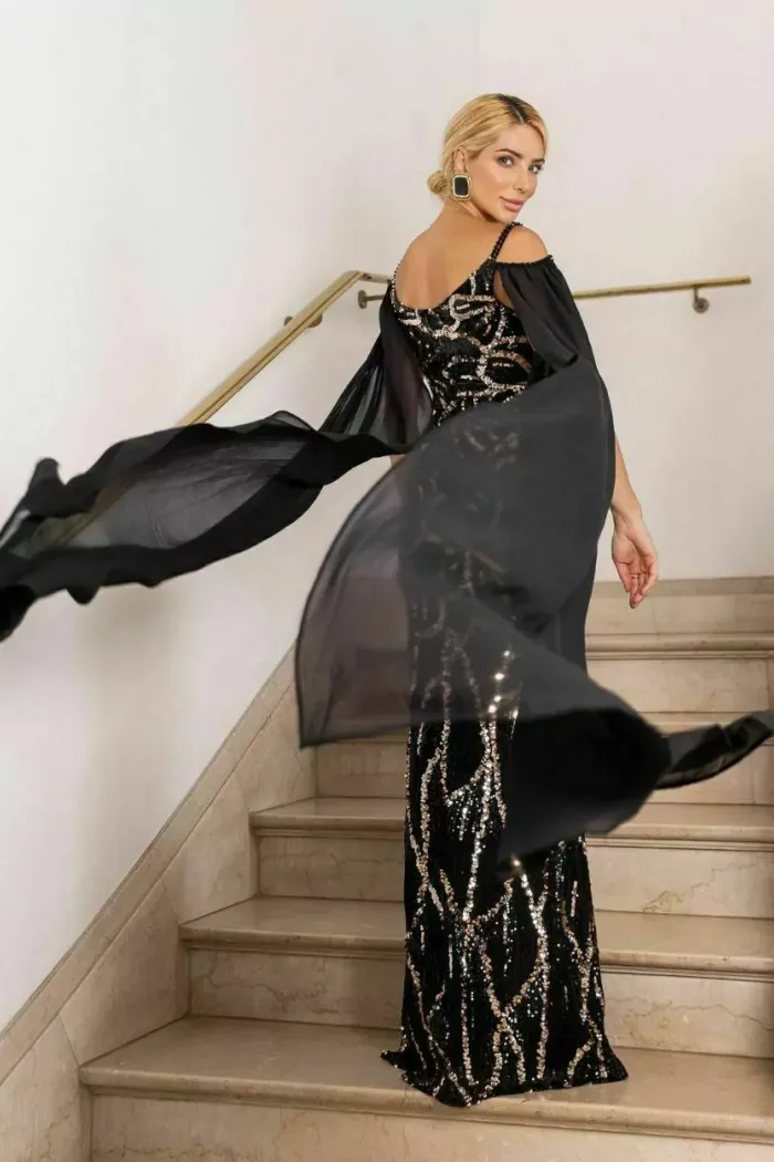 VESTIDO DE FESTA LANA PAETÊ COM CAPA - PRETO