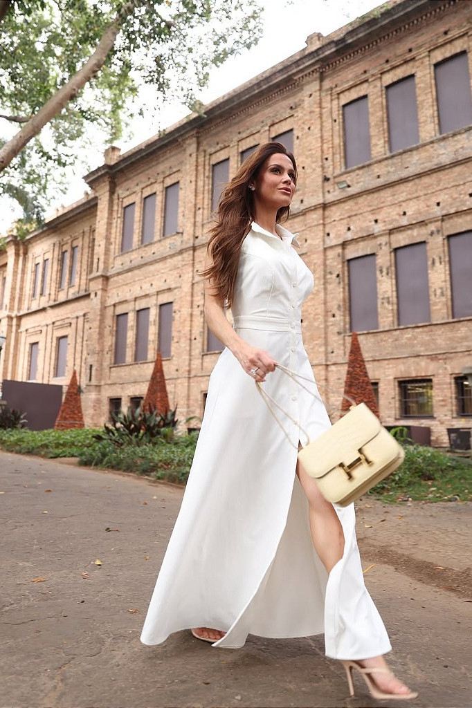 VESTIDO LONGUETE BOTÕES FRENTE ÚNICA COM GOLA - BRANCO