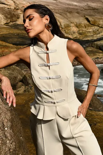 CONJUNTO JORDANA BLUSA GOLA MANDARIM COM ALAMARES - CREME