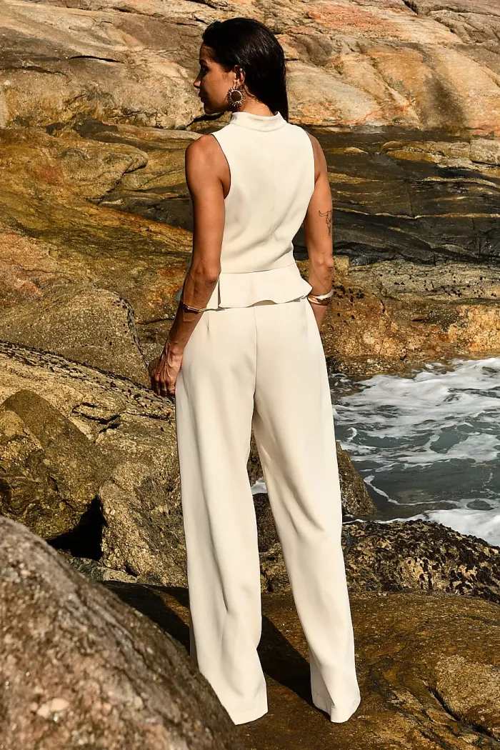CONJUNTO JORDANA BLUSA GOLA MANDARIM COM ALAMARES - CREME