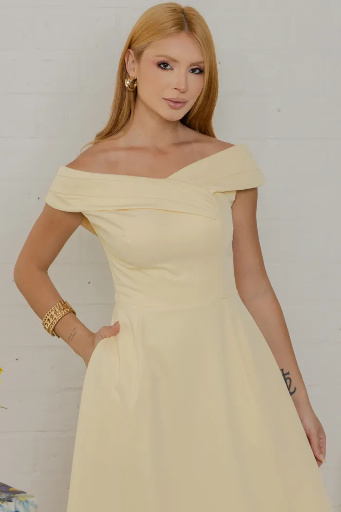 VESTIDO MIDI RODADO MIRIAM OMBRO A OMBRO - AMARELO