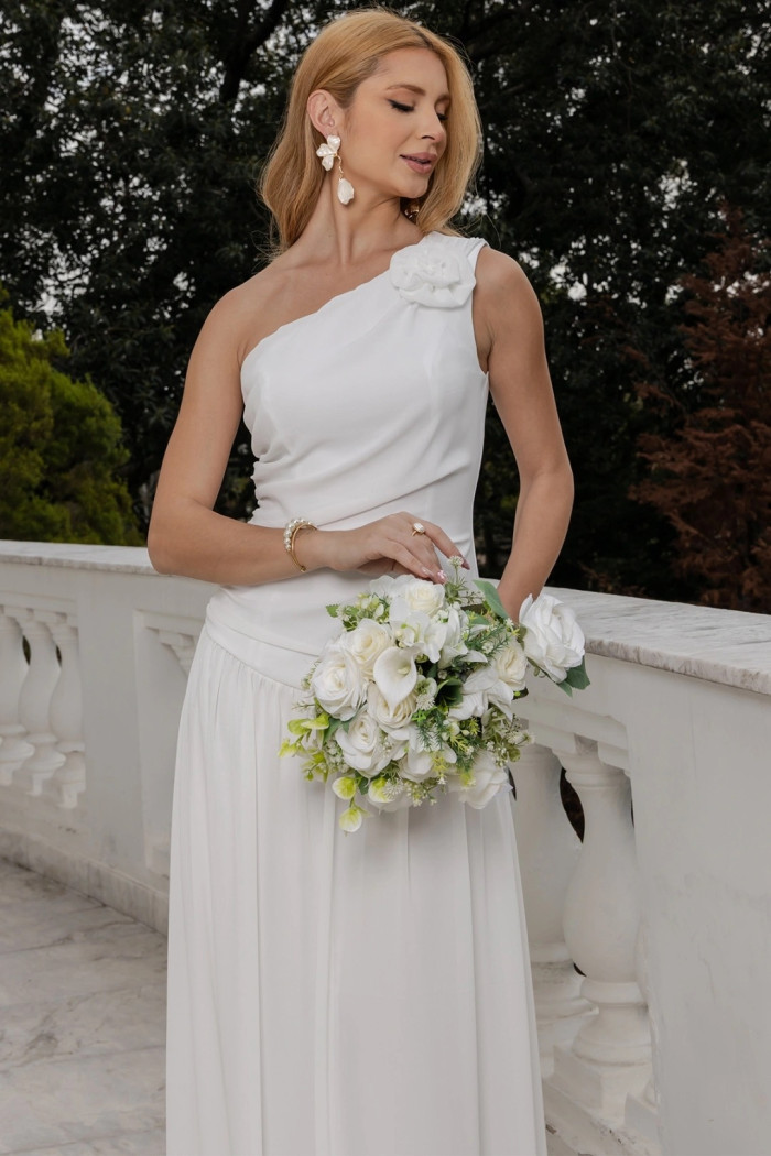 VESTIDO LONGO ROMANA UM OMBRO COM FLOR - OFF WHITE