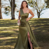 VESTIDO DE FESTA AMÁLIA LONGO UM OMBRO - VERDE OLIVA