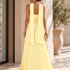 VESTIDO DE FESTA MAITÊ SAIA PLISSADA CHOKER - AMARELO MANTEIGA