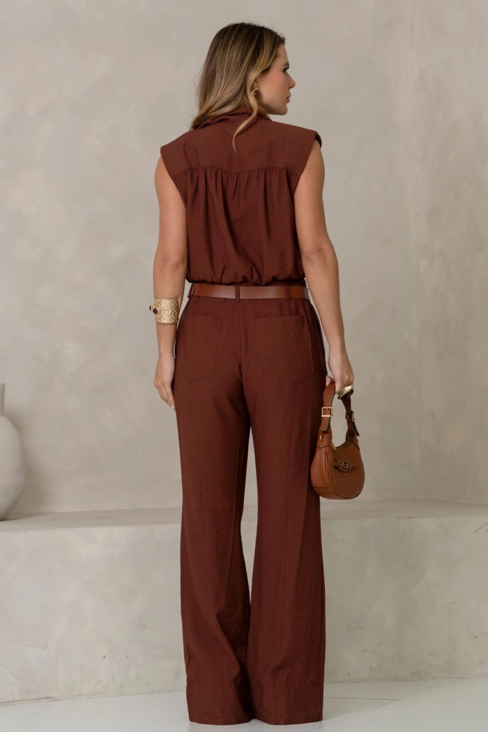 CONJUNTO VERI CALÇA E BLUSA CROPPED COM CINTO - MARROM