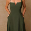 VESTIDO CAROL DECOTE V COM ALÇAS - VERDE